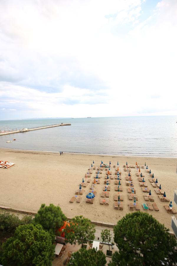 Hotel Edart Dıraç Dış mekan fotoğraf